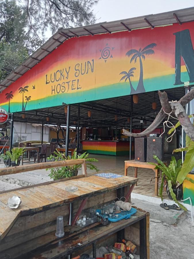 Lucky Sun Saracen Bay Hostel Koh Rong Sanloem Exterior foto