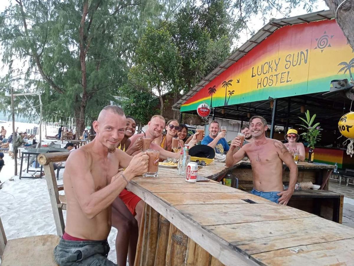 Lucky Sun Saracen Bay Hostel Koh Rong Sanloem Exterior foto