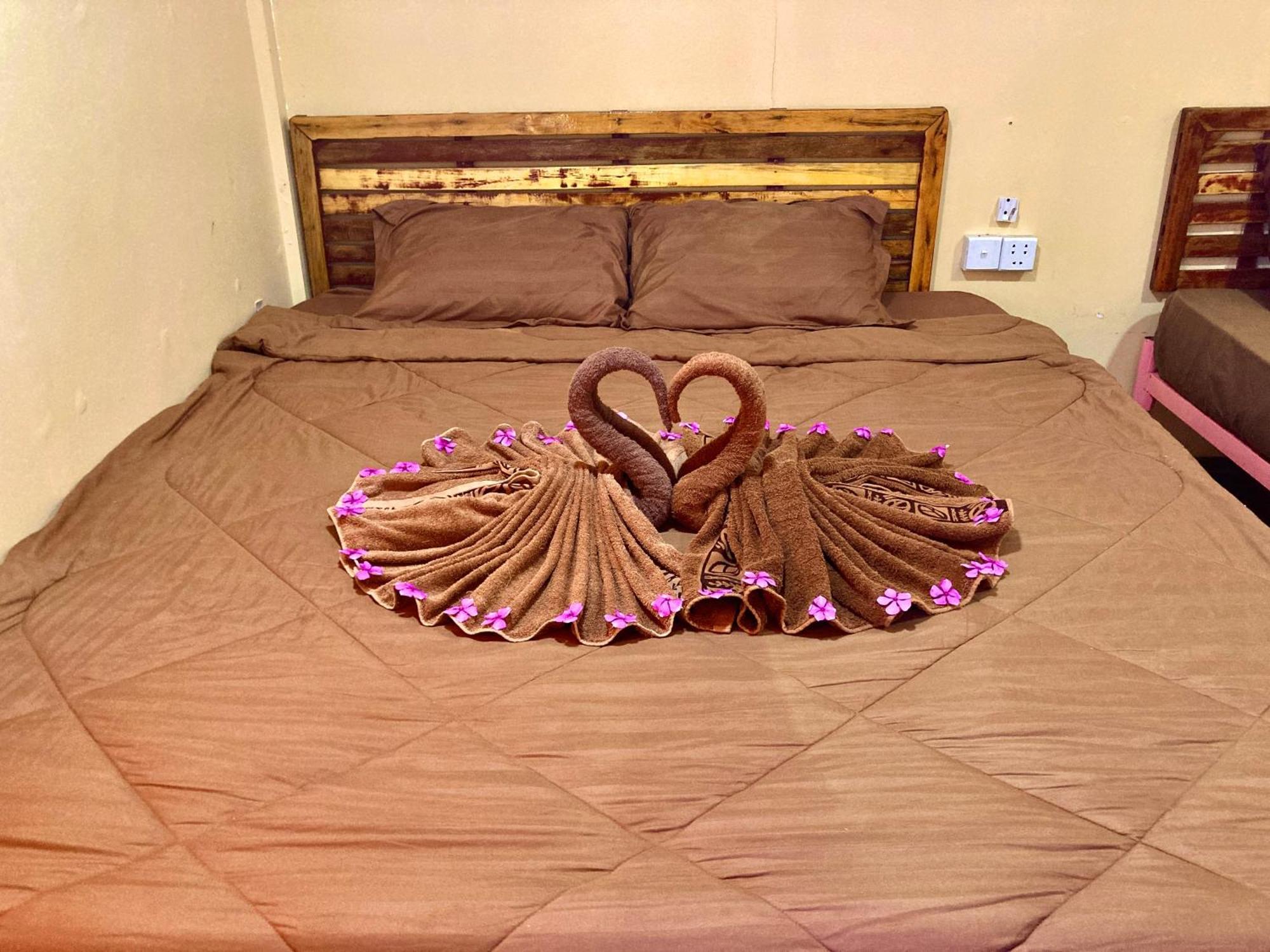 Lucky Sun Saracen Bay Hostel Koh Rong Sanloem Cameră foto