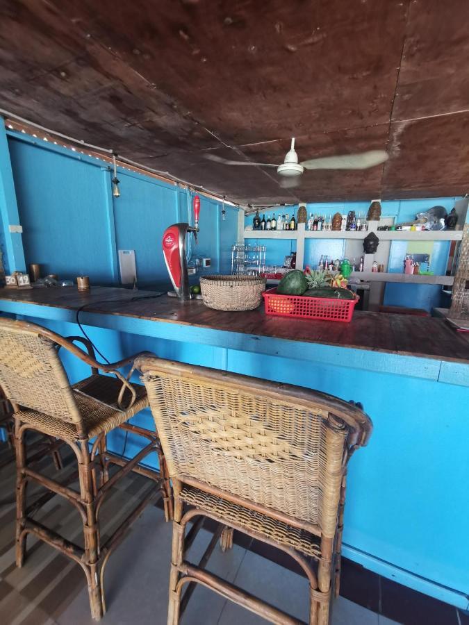 Lucky Sun Saracen Bay Hostel Koh Rong Sanloem Exterior foto