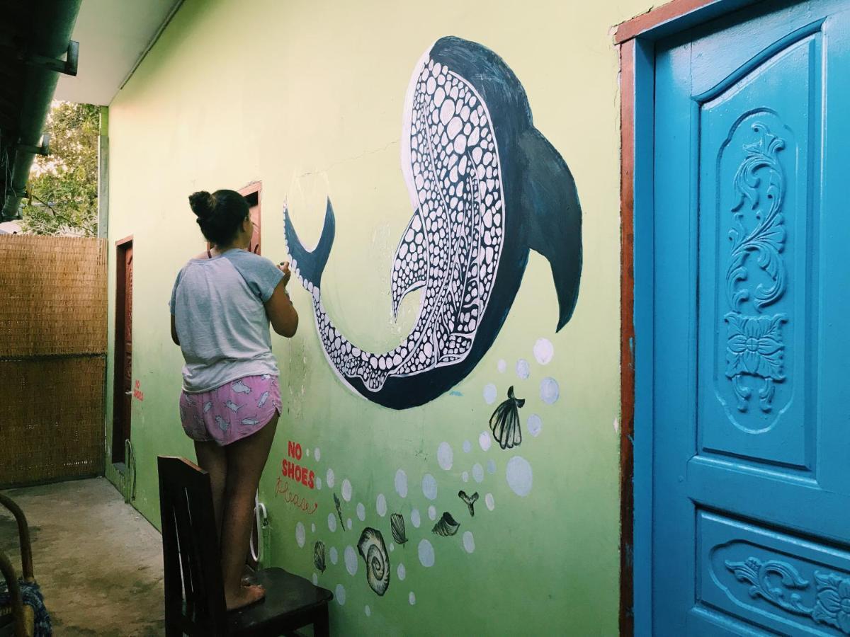 Lucky Sun Saracen Bay Hostel Koh Rong Sanloem Exterior foto